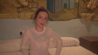 Vega dhe përvoja e saj me e MADHE DHE e ZEZË KARIN