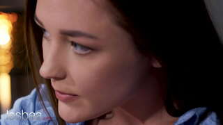 Lesbea Alya Stark facesitting e romântico sexo com checa bebê em salto